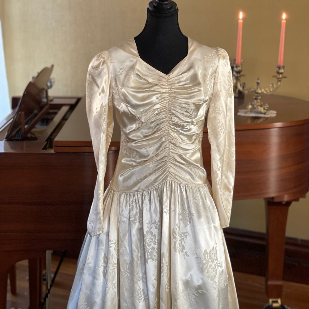 1940’s gown