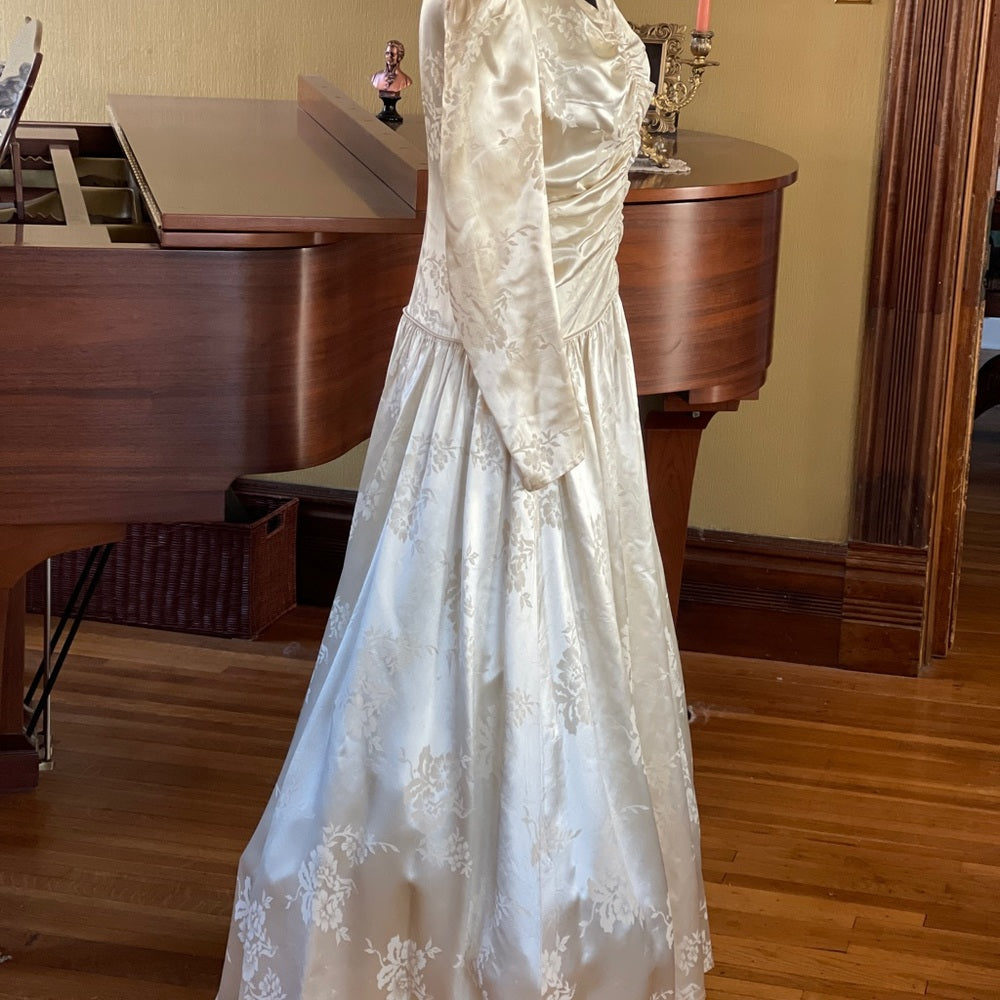 1940’s gown