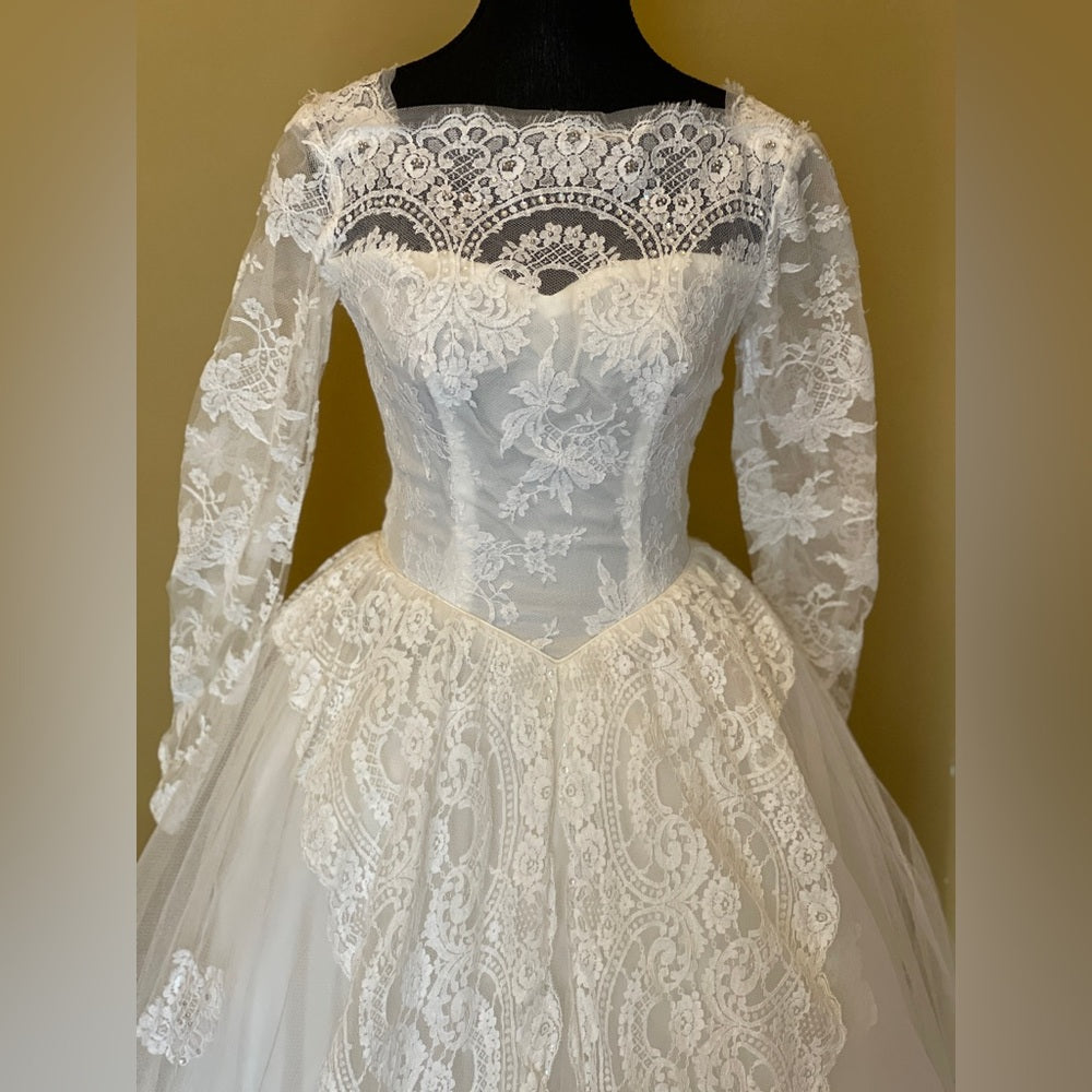 1950’s wedding gown