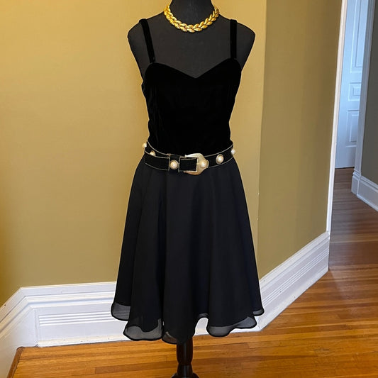 Black dress M