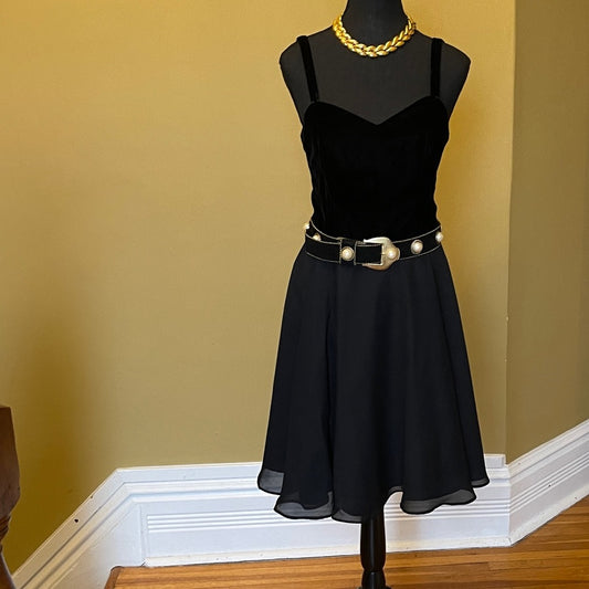 Black dress M