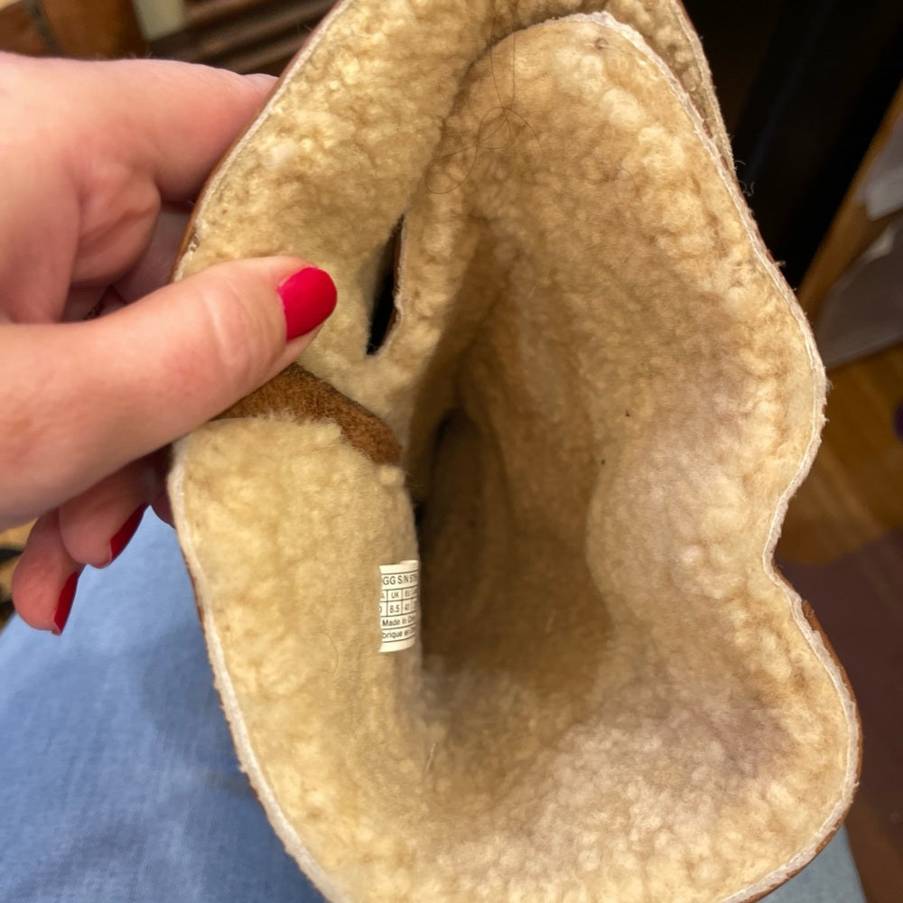 Ugg boots size 10